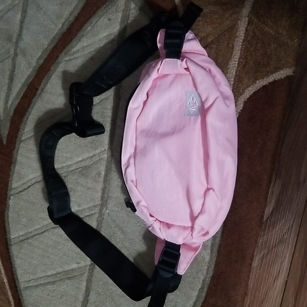 American Eagle Outfitters Belt Bag
